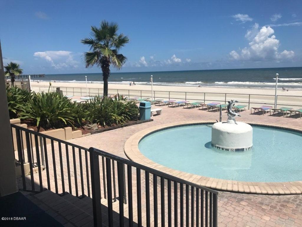 Apartmán Ocean Breeze - Direct Ocean Front-Pool Is Open Daytona Beach Exteriér fotografie