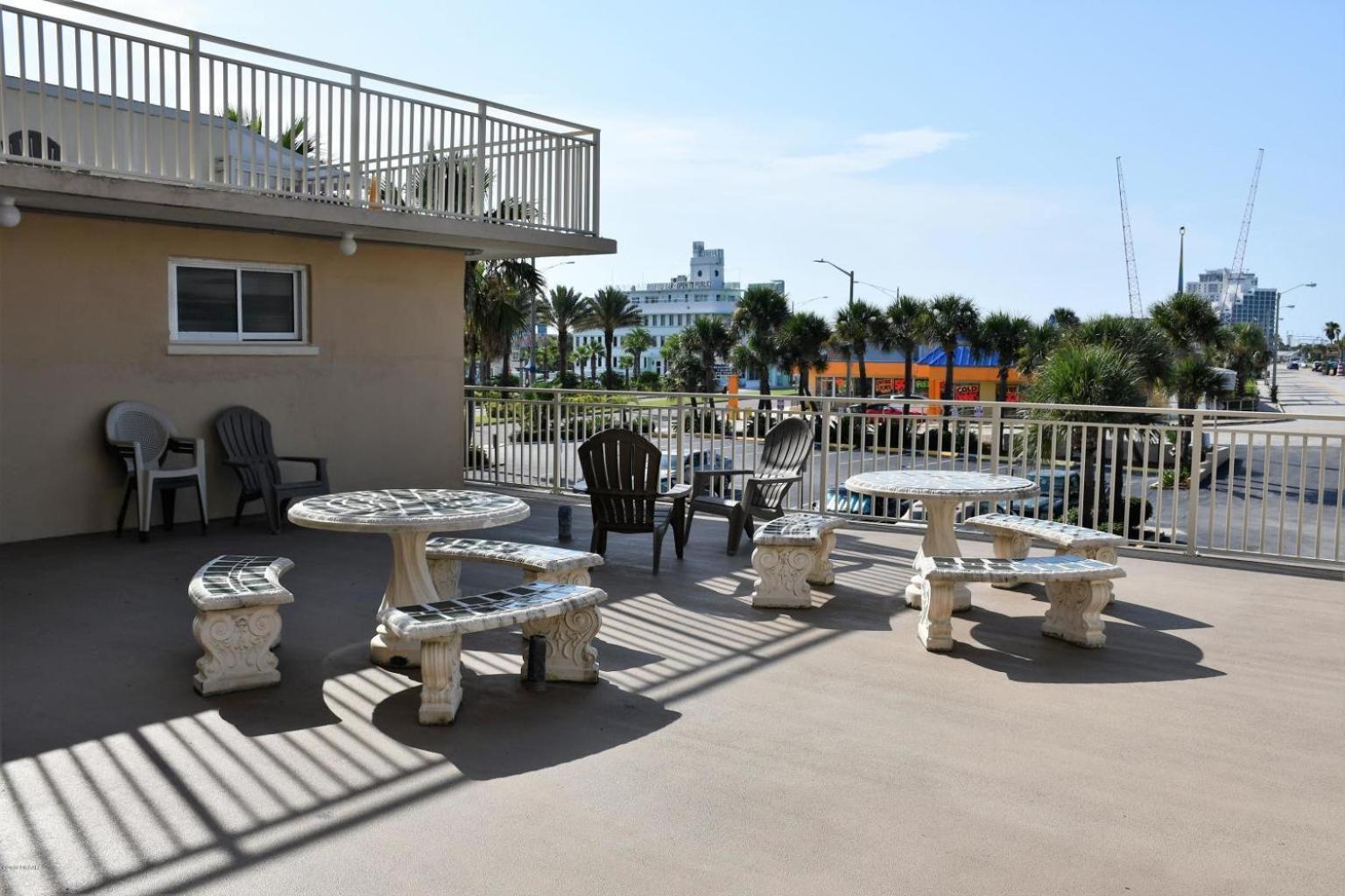 Apartmán Ocean Breeze - Direct Ocean Front-Pool Is Open Daytona Beach Exteriér fotografie