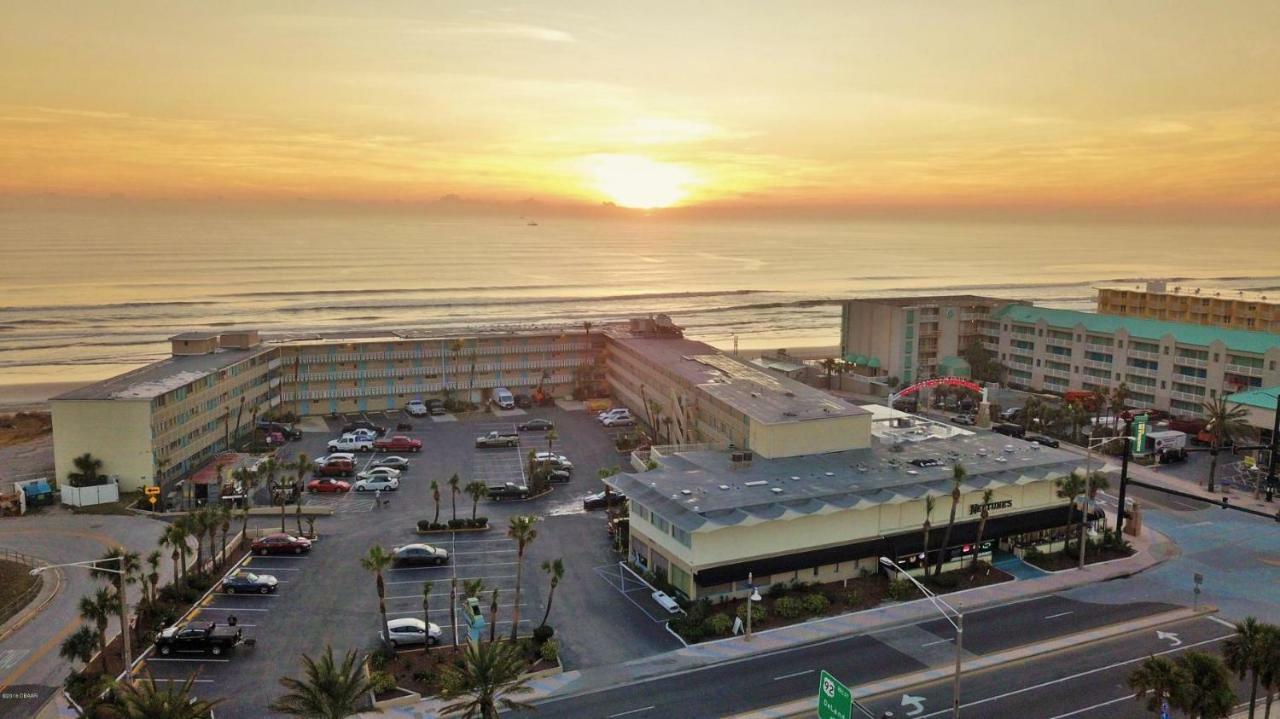 Apartmán Ocean Breeze - Direct Ocean Front-Pool Is Open Daytona Beach Exteriér fotografie